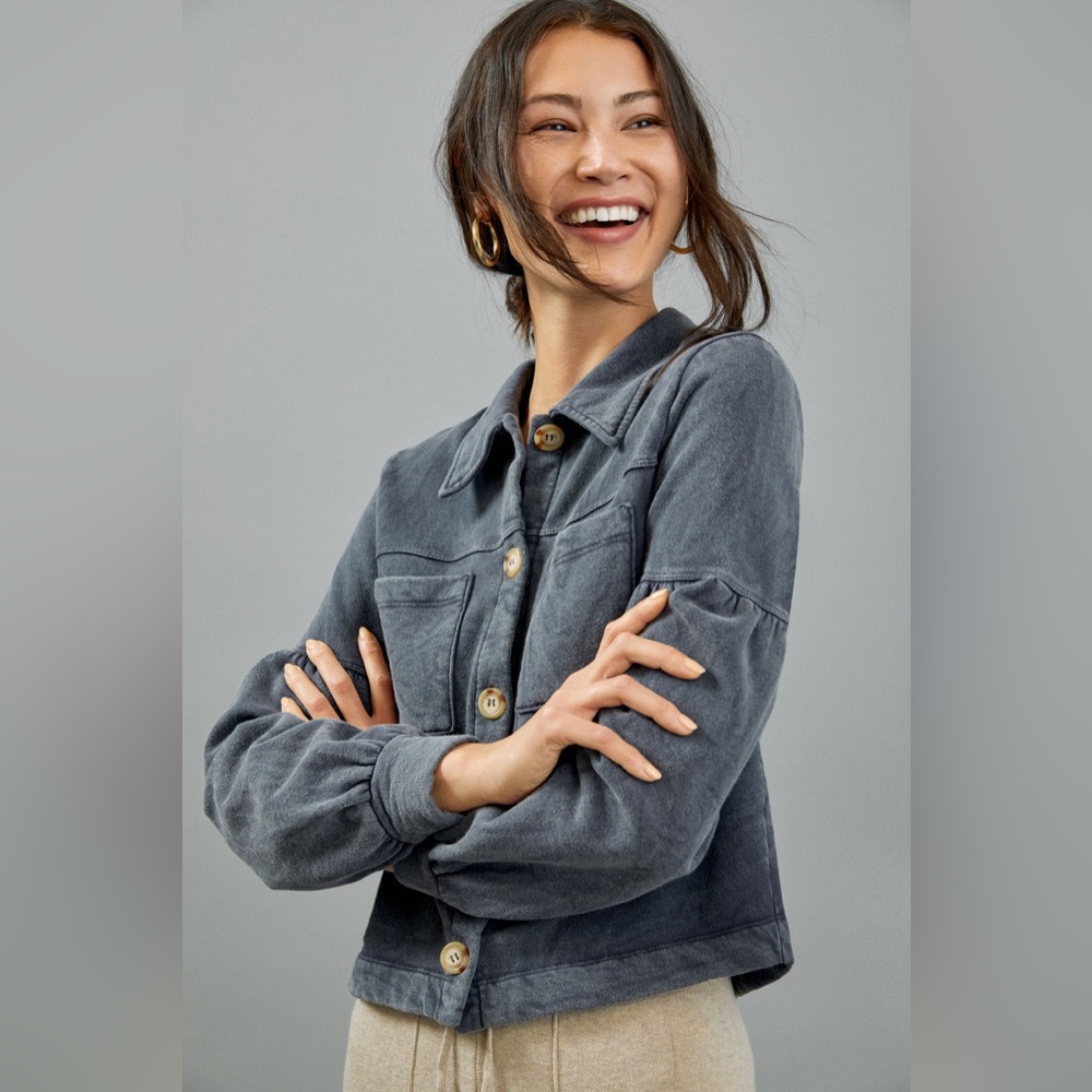Anthropologie T. La Melora Puff-Sleeved Beachy Grey Blue Shirt Jacket in Size M
